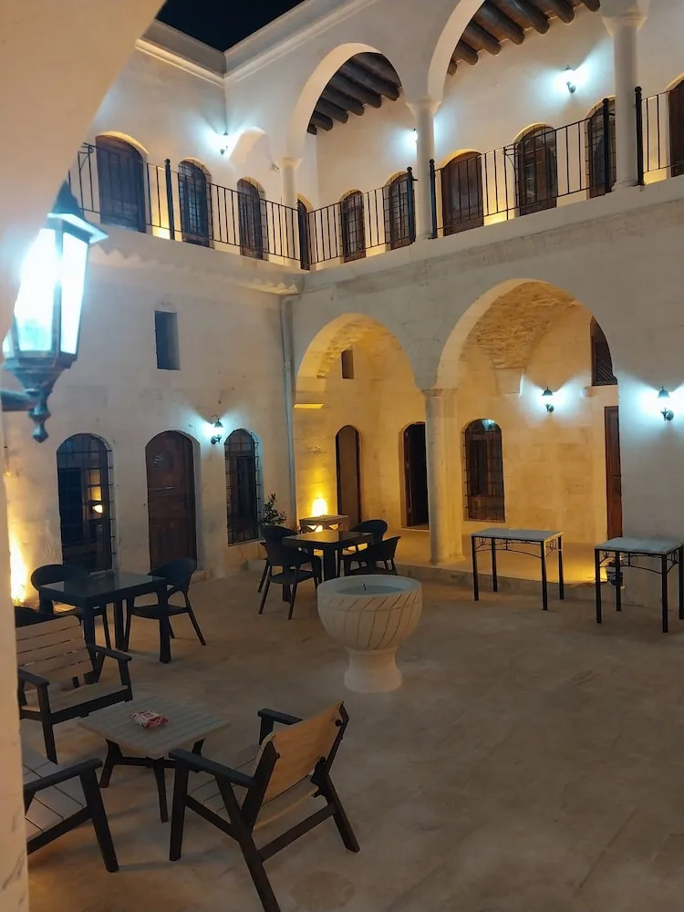 Standard Tek Büyük veya İki Ayrı Yataklı Oda, Şehir Manzaralı