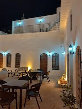 Orfeus Otel-Konak