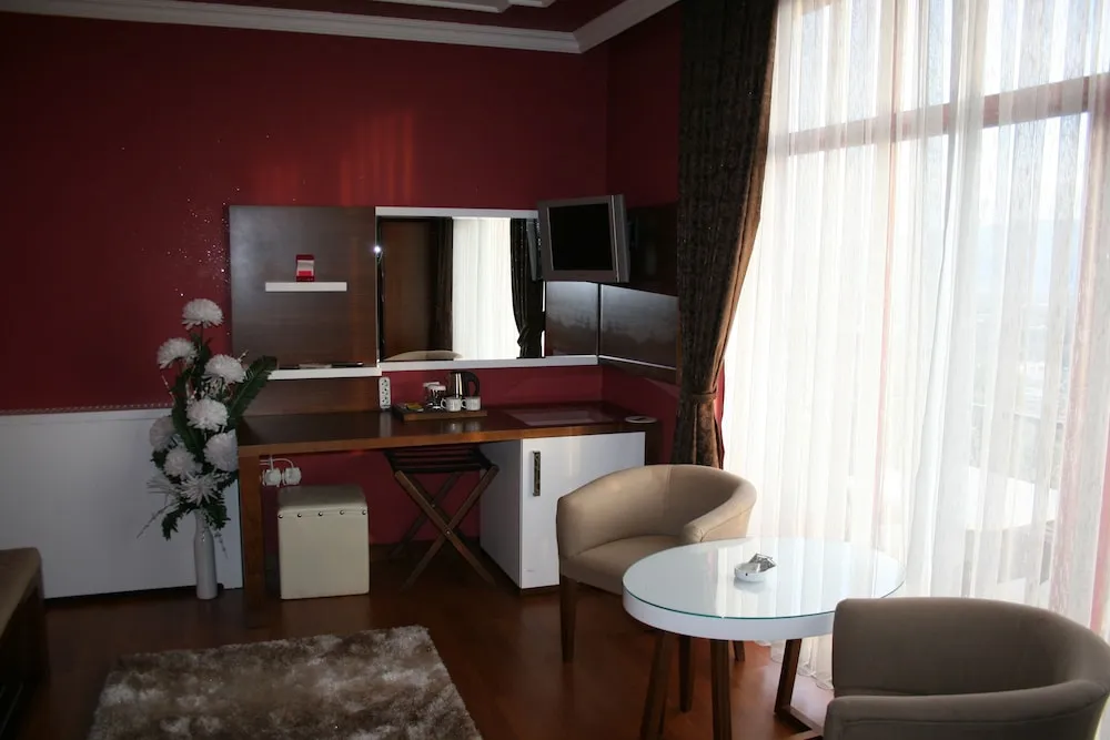 Standard Oda, Havuz Manzaralı