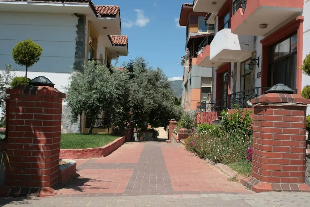 Standard Oda, Bahçe Manzaralı