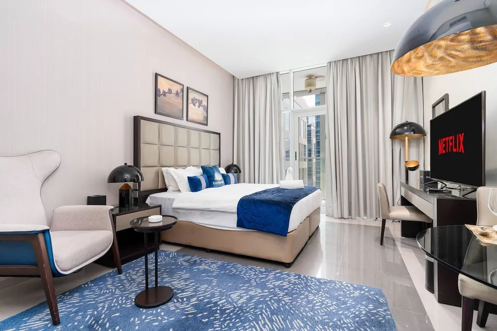 Design Stüdyo, 1 En Büyük (King) Boy Yatak, Balkon, Şehir Manzaralı