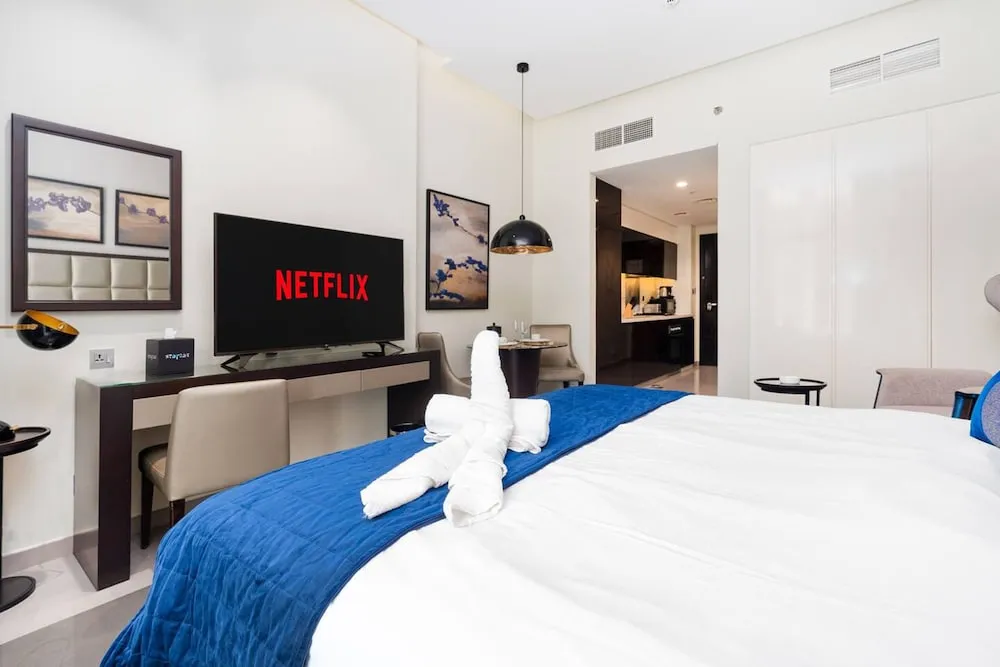 Design Stüdyo, 1 En Büyük (King) Boy Yatak, Balkon, Şehir Manzaralı