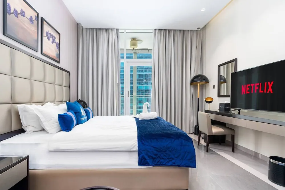 Design Stüdyo, 1 En Büyük (King) Boy Yatak, Balkon, Şehir Manzaralı