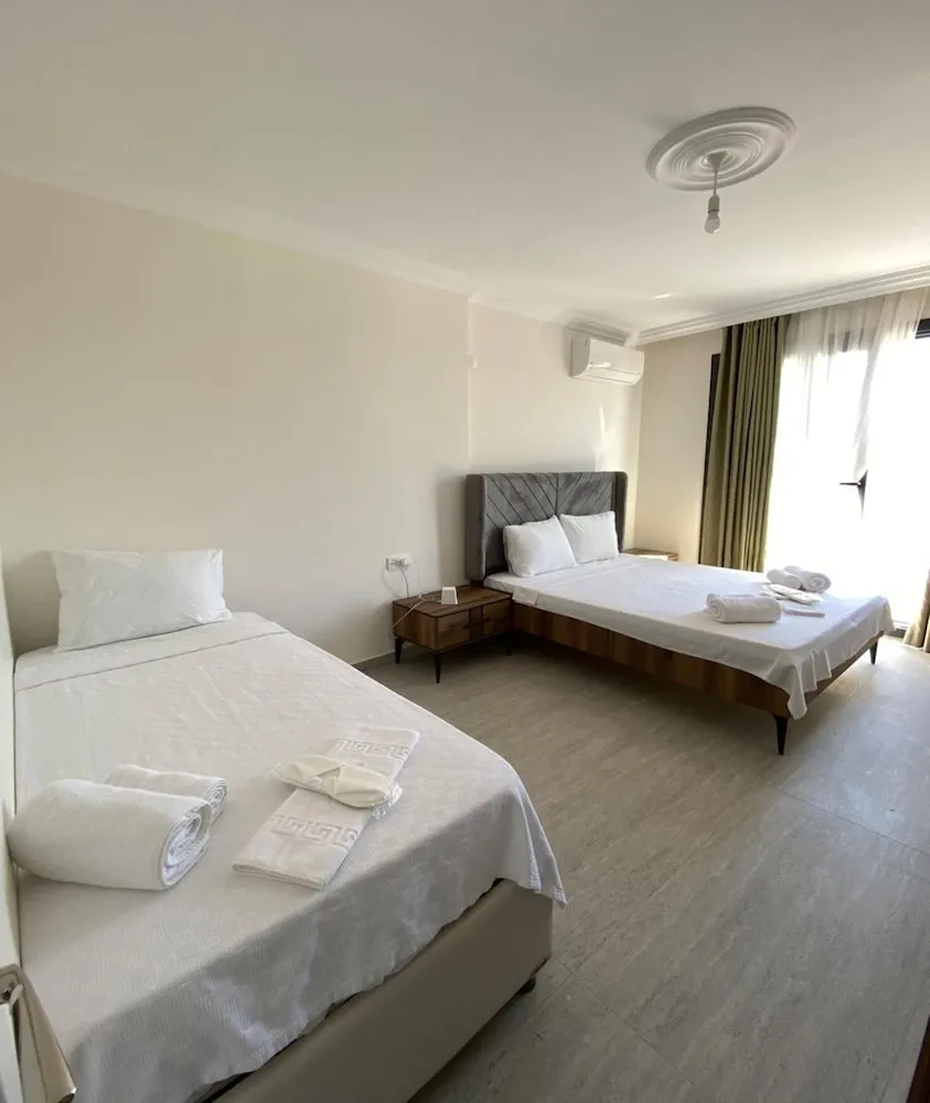 Family Üç Kişilik Oda, Balkon, Bahçe Manzaralı