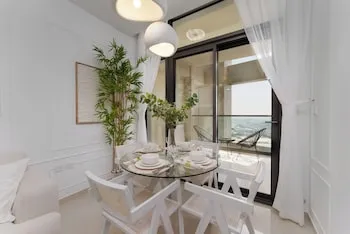 Maison Privee - City Chic Retreat in Dubai’s Prime Location