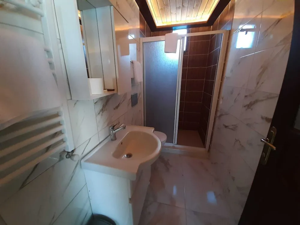 Basic Dağ Evi, Veranda, Dağ Manzaralı