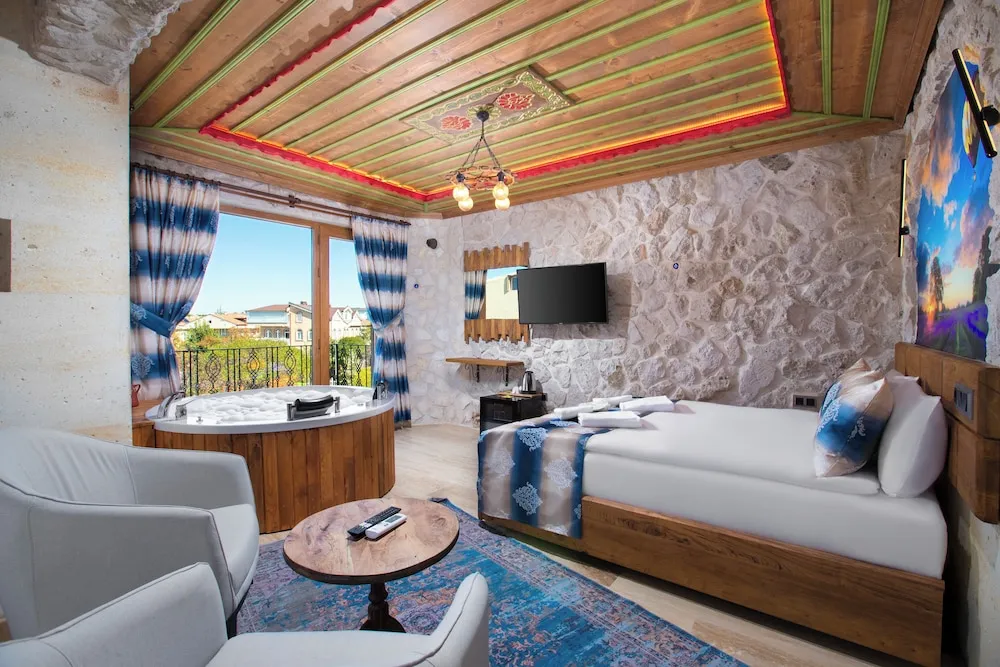 Royal Oda, Balkon, Dağ Manzaralı