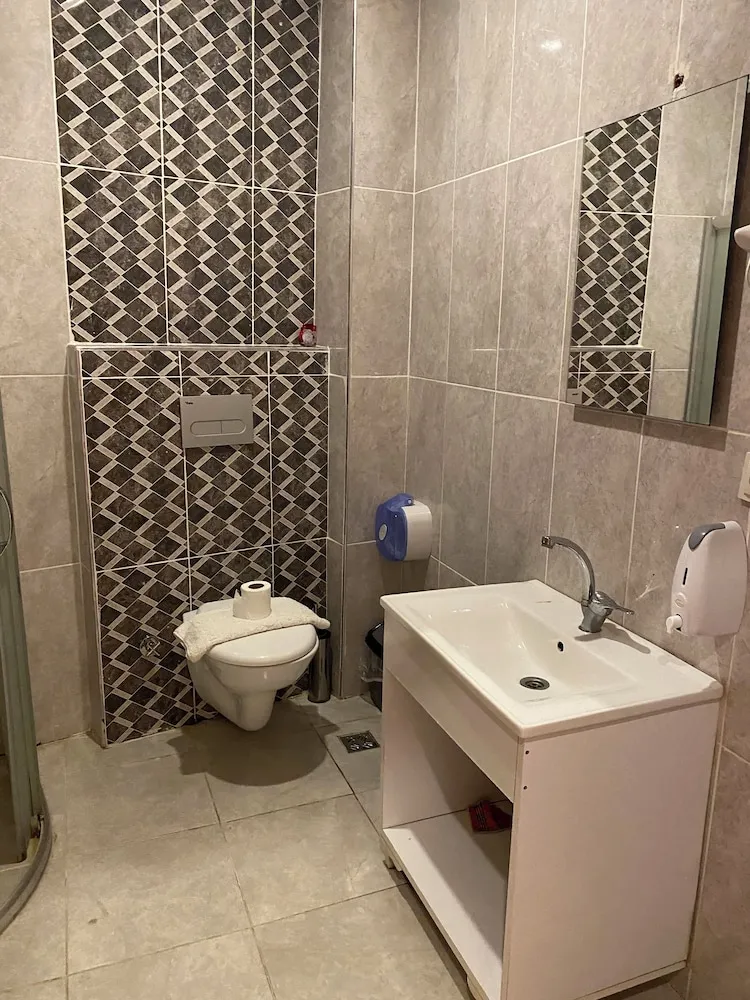 Tek Büyük Yataklı Oda, Avlu Manzaralı