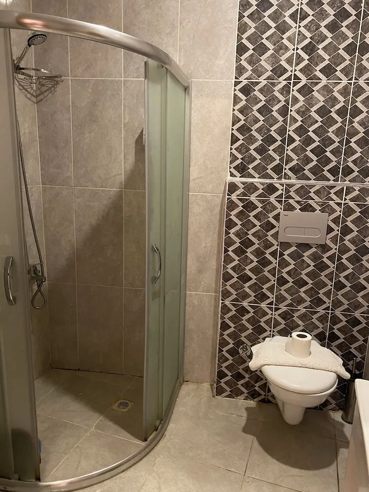Tek Büyük Yataklı Oda, Avlu Manzaralı