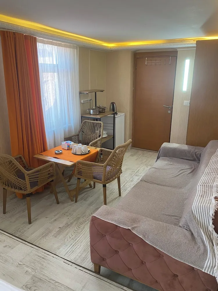 Basic Tek Büyük veya İki Ayrı Yataklı Oda, Şehir Manzaralı