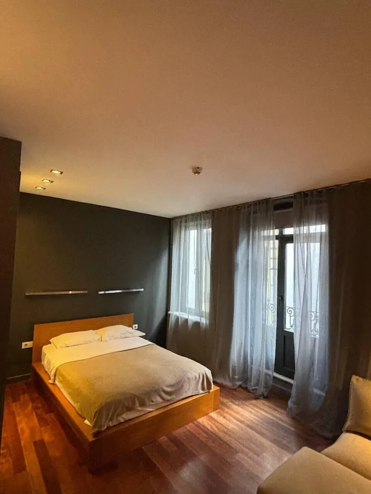 Premium Tek Büyük Yataklı Oda, Sigara İçilmez, Balkon