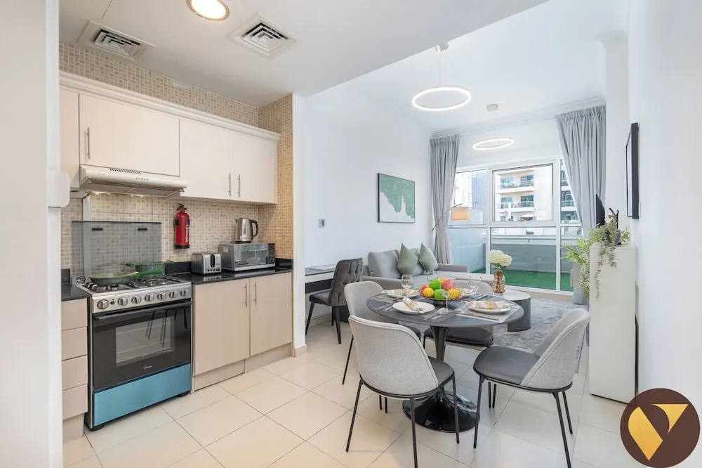 Luxury Apart Daire, Kanal Manzaralı