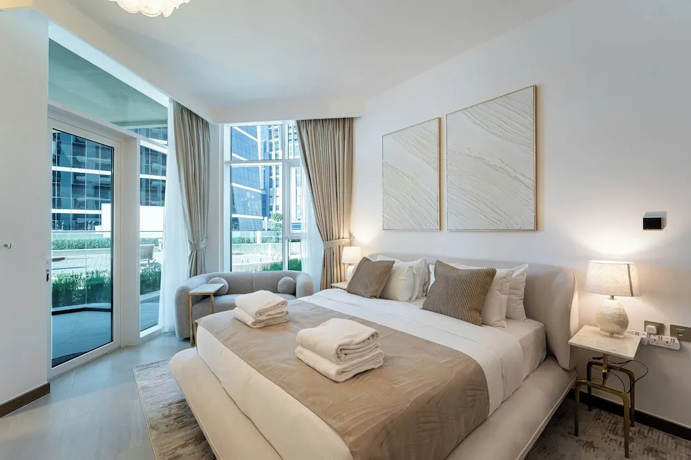 Deluxe Stüdyo, Havuz Manzaralı