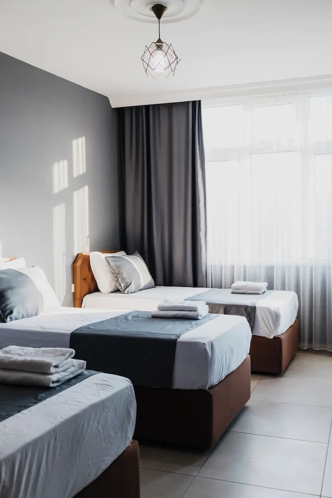 Basic Üç Kişilik Oda, Balkon