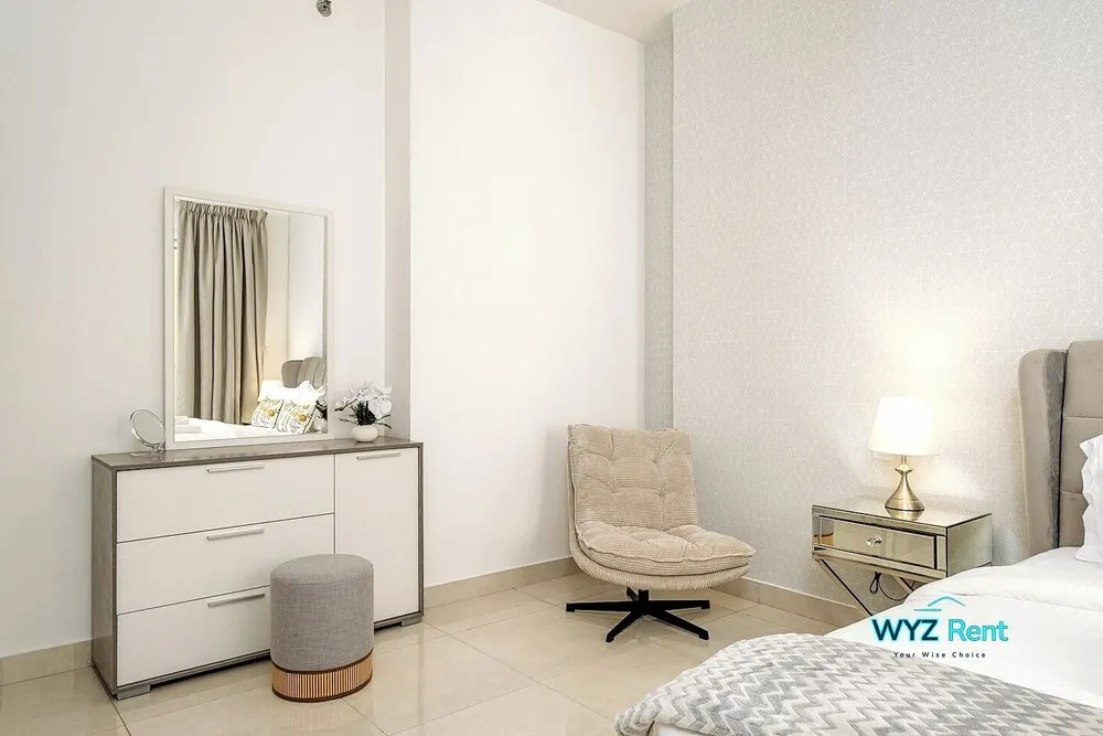 Standard Apart Daire, Balkon, Kanal Manzaralı