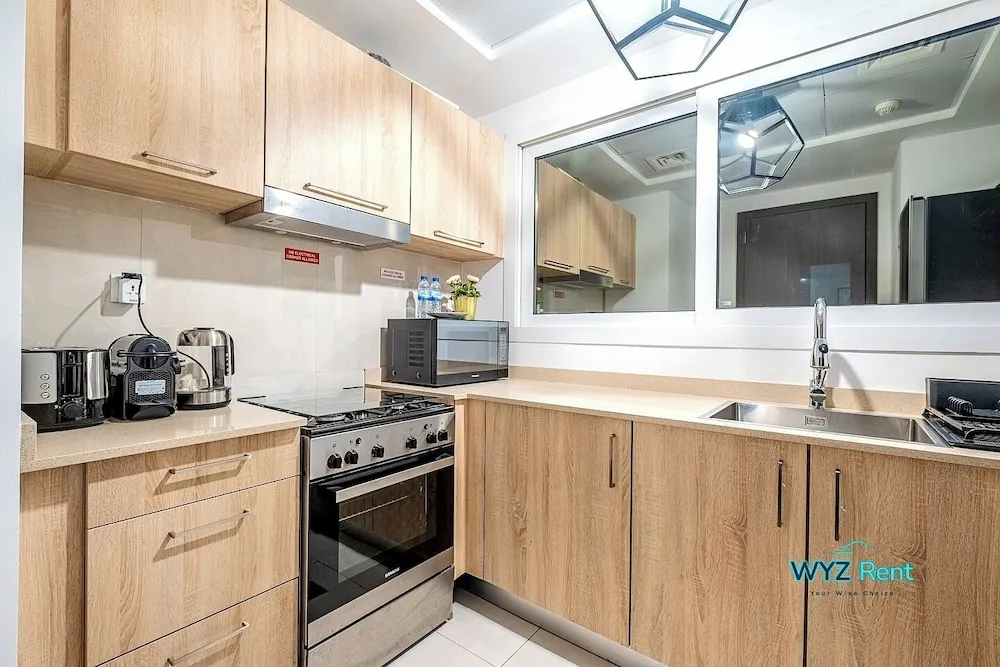 Standard Apart Daire, Balkon, Kanal Manzaralı