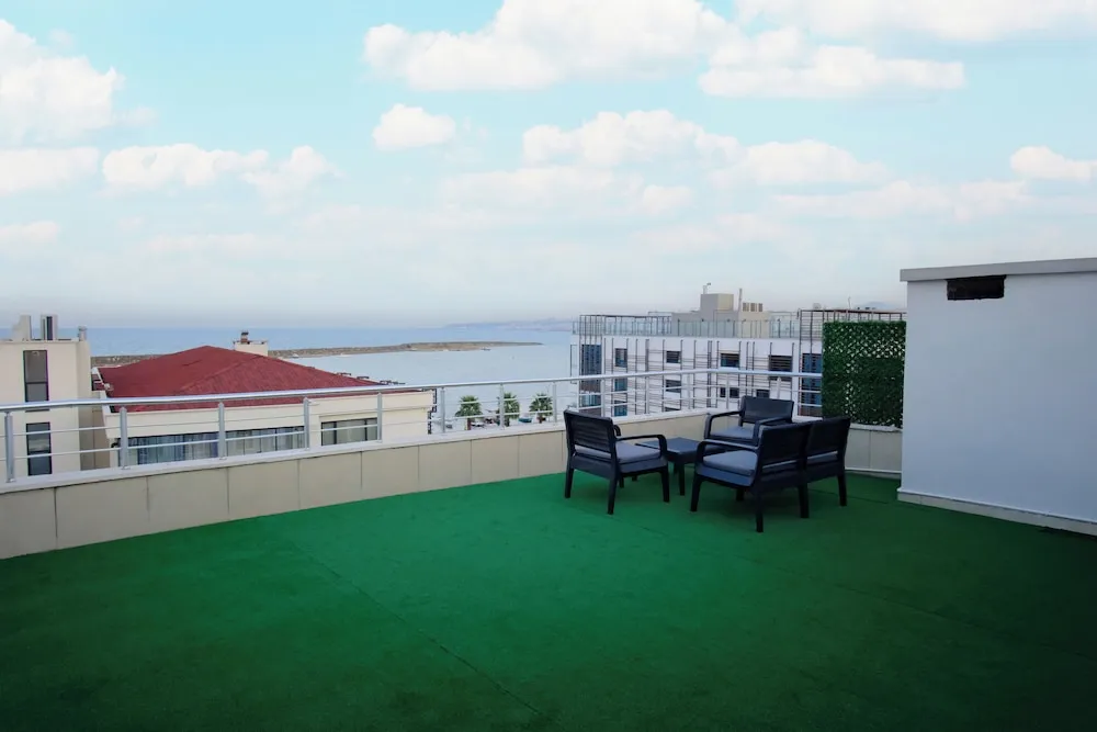 Superior Üç Kişilik Oda, 1 Yatak Odası, Sigara İçilmez, Şehir Manzaralı