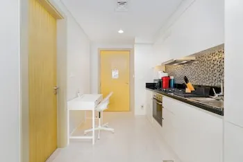 Lux BnB Aykon City I Skyline Canal Views