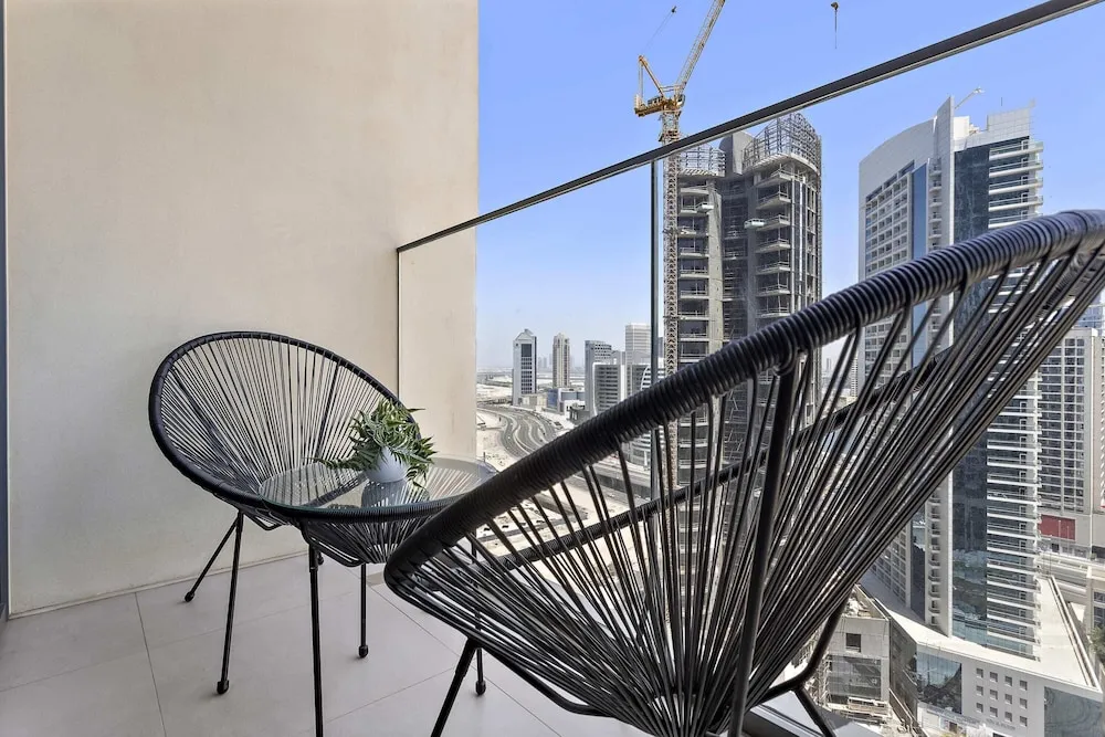 Burj Royale 1604