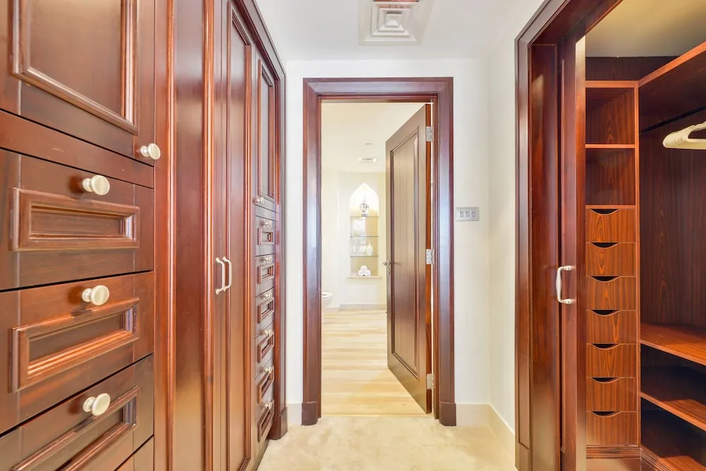 Deluxe 2BR Apartment