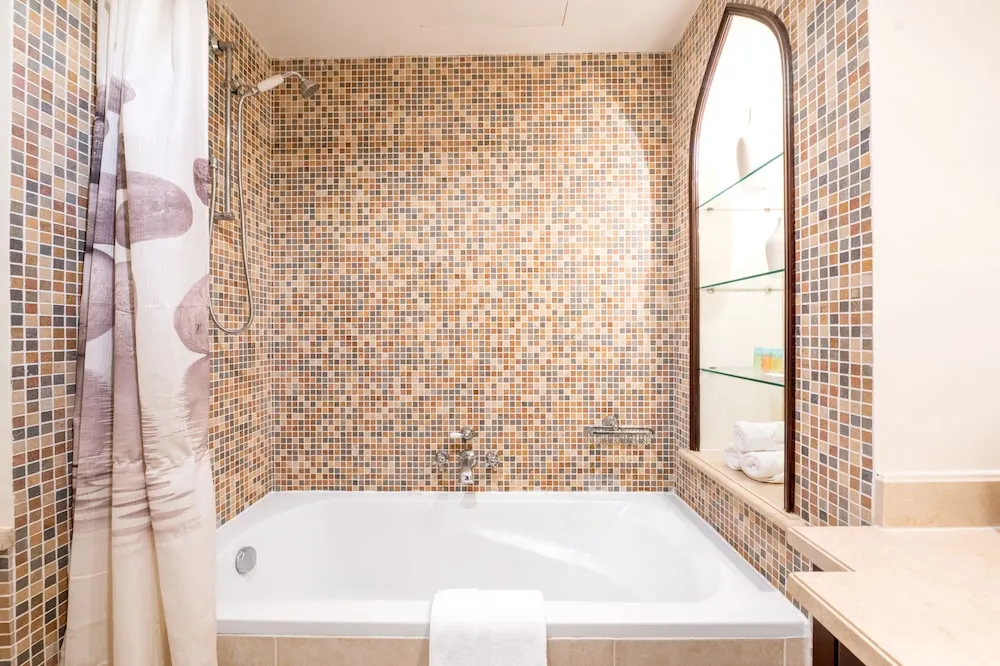 Deluxe 2BR Apartment