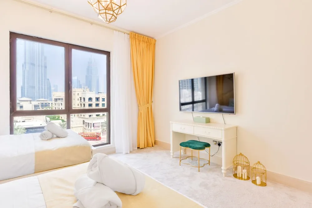 Deluxe 2BR Apartment