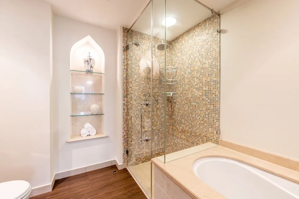 Deluxe 2BR Apartment