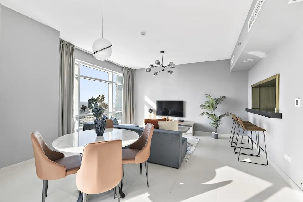 Lofts West 2405