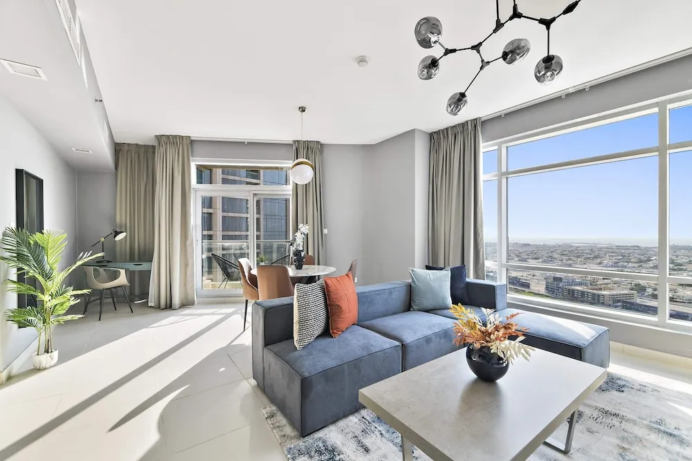 Lofts West 2405