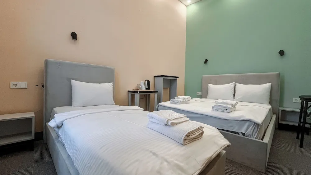 Classic Üç Kişilik Oda