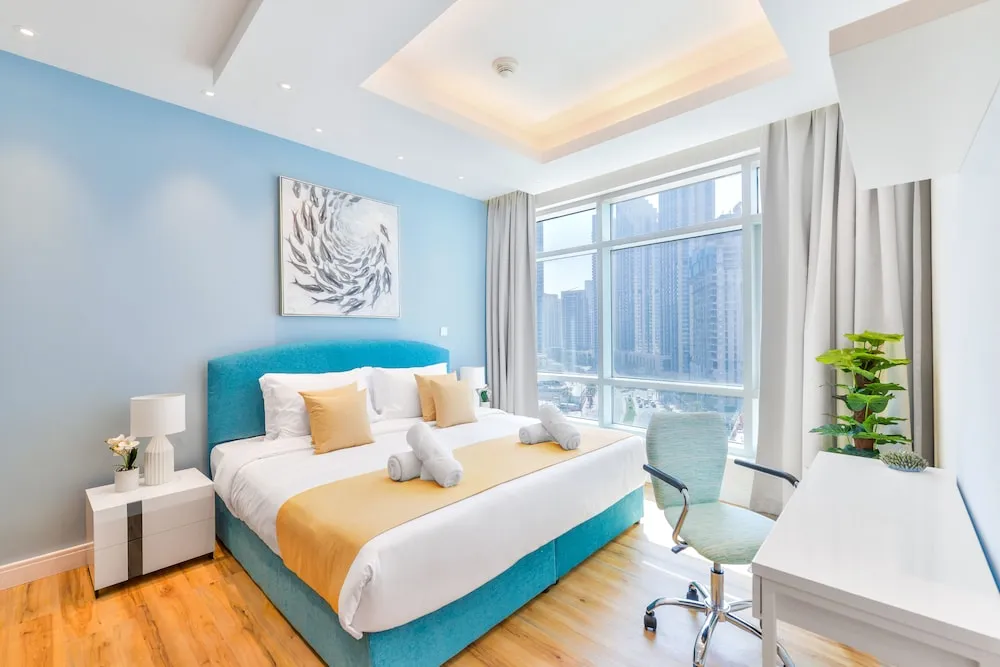 Deluxe 1BR Apartment