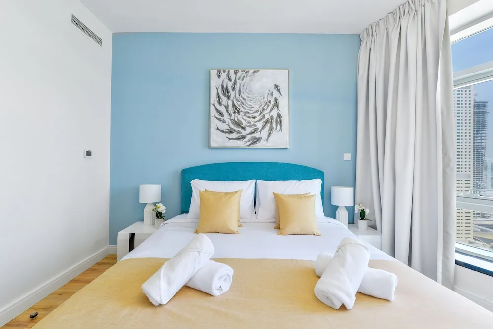 Deluxe 1BR Apartment