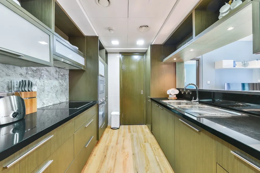 Deluxe 1BR Apartment