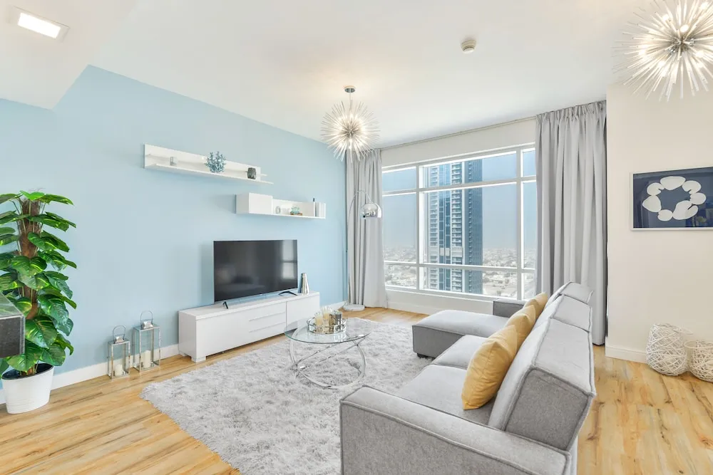 Deluxe 1BR Apartment
