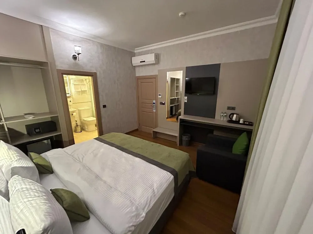 Deluxe Tek Büyük veya İki Ayrı Yataklı Oda, Şehir Manzaralı