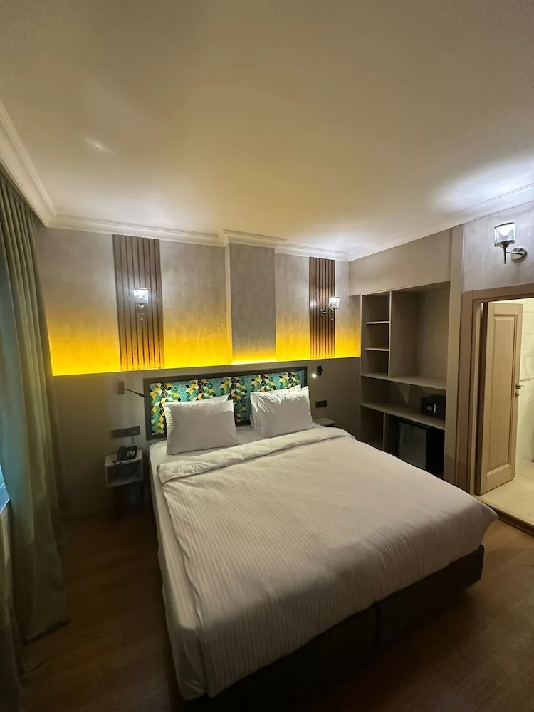 Deluxe Tek Büyük veya İki Ayrı Yataklı Oda, Şehir Manzaralı