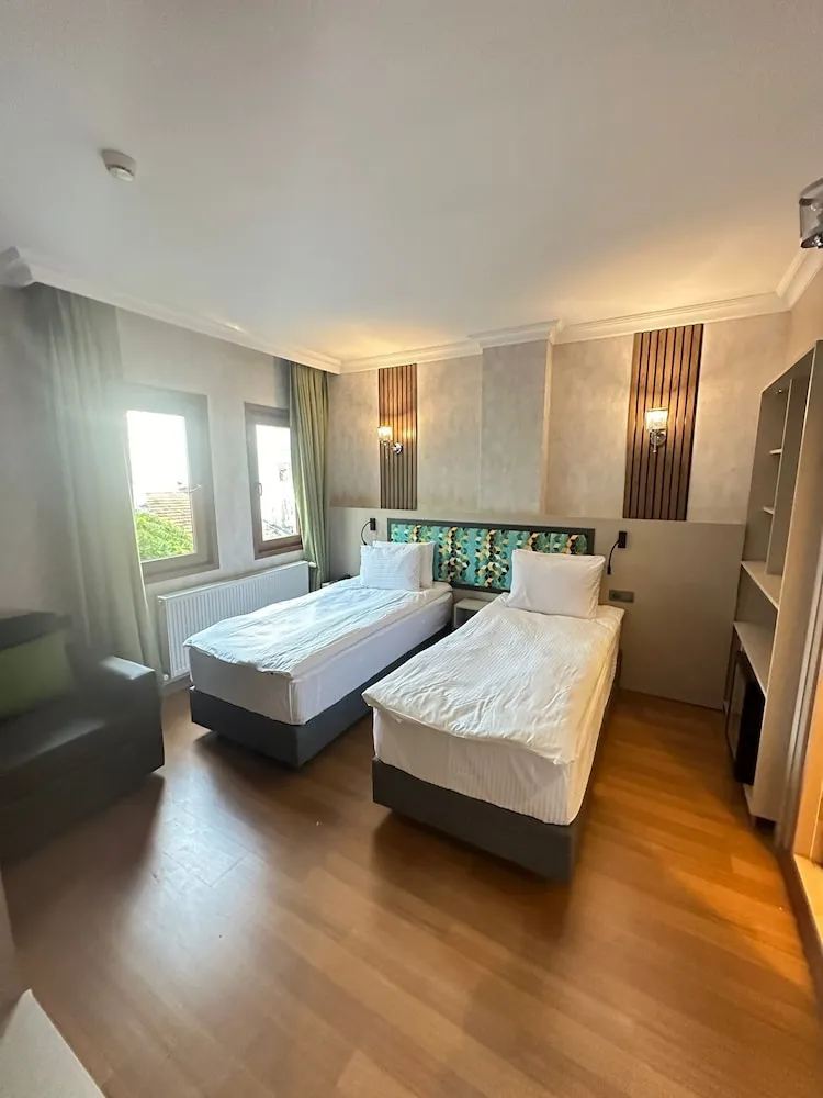 Deluxe Tek Büyük veya İki Ayrı Yataklı Oda, Şehir Manzaralı