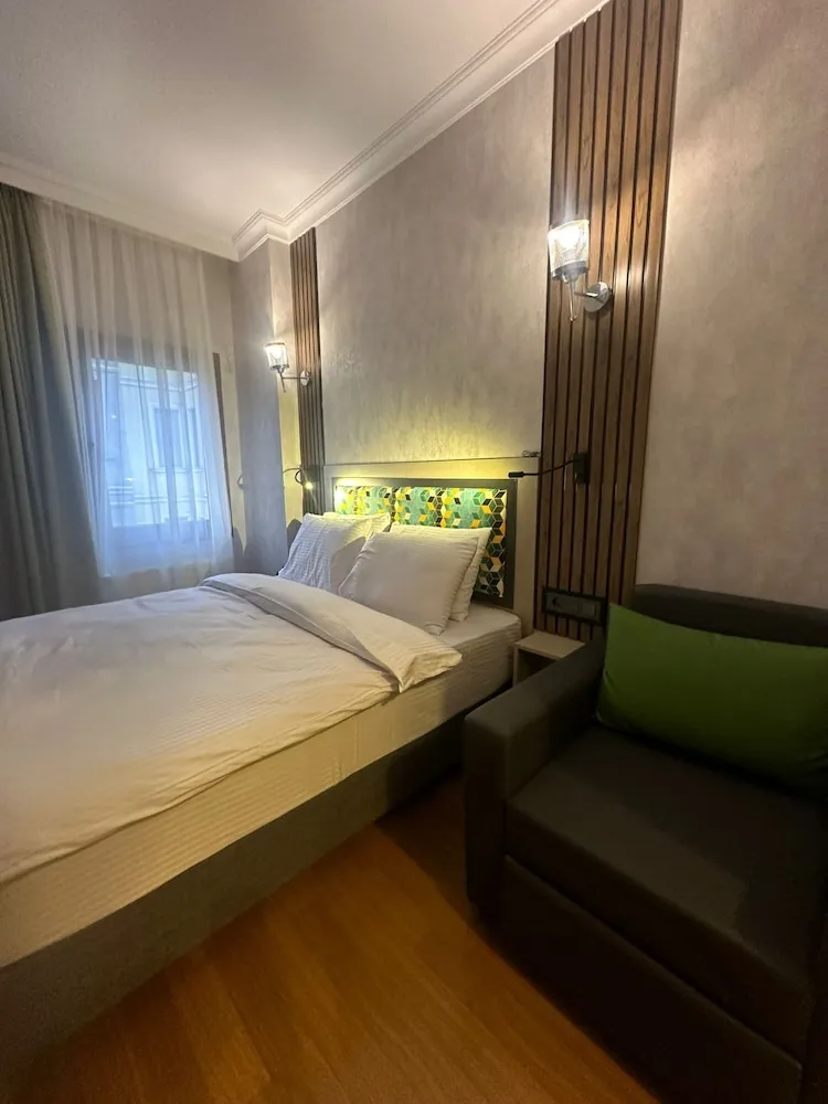 Deluxe Tek Büyük veya İki Ayrı Yataklı Oda, Şehir Manzaralı
