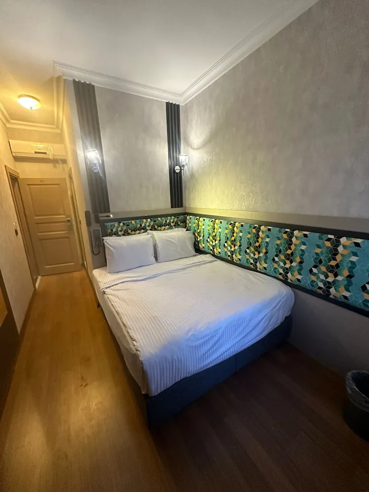 Standard Tek Büyük Yataklı Oda, Şehir Manzaralı
