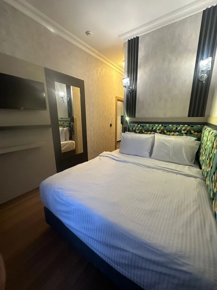 Standard Tek Büyük Yataklı Oda, Şehir Manzaralı