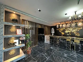 Grand Lara Hotel & Apartments