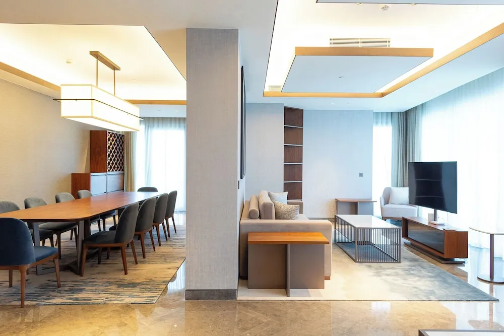Exclusive Çatı Katı Süiti (Penthouse), Kanal Manzaralı