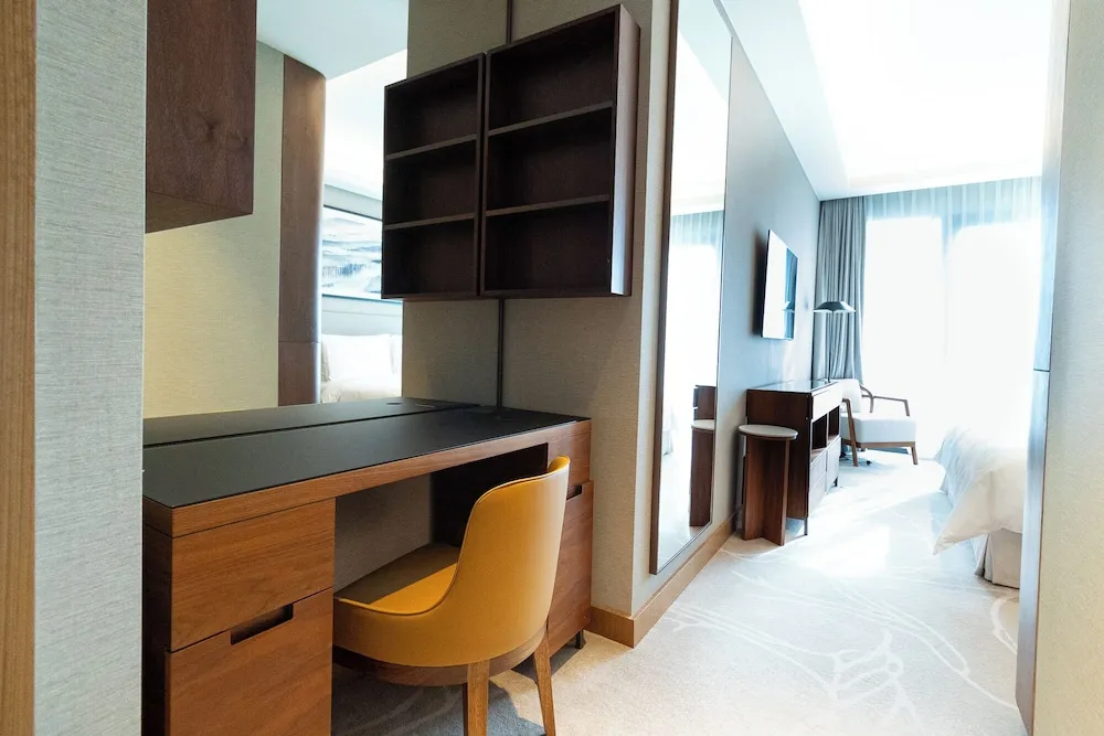 Exclusive Çatı Katı Süiti (Penthouse), Kanal Manzaralı