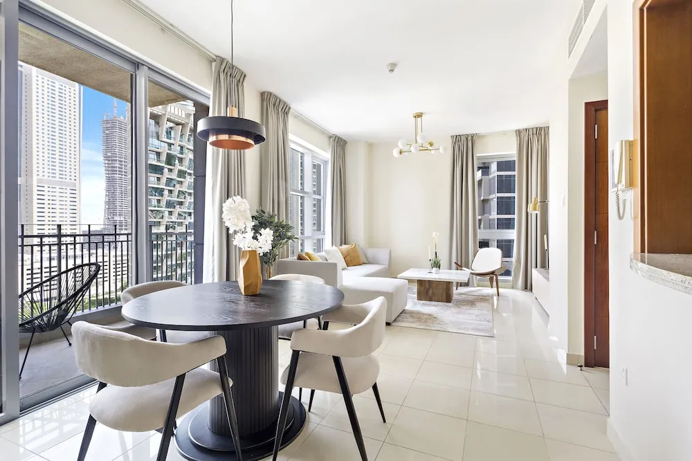 Business Apartment Standpoint B 1409