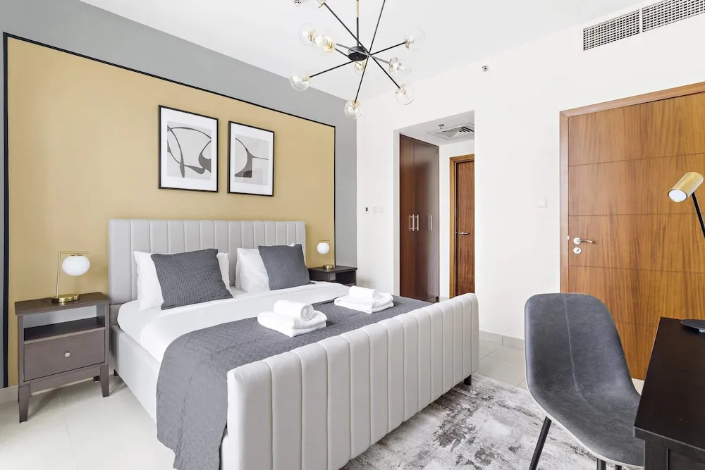 Business Apartment Standpoint A 402