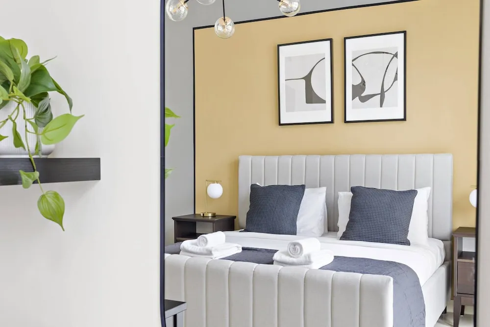 Business Apartment Standpoint A 402