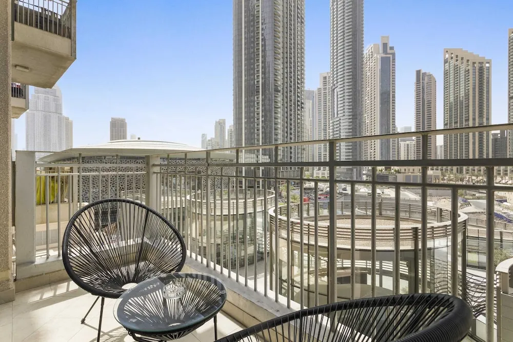 Business Apartment Standpoint A 402