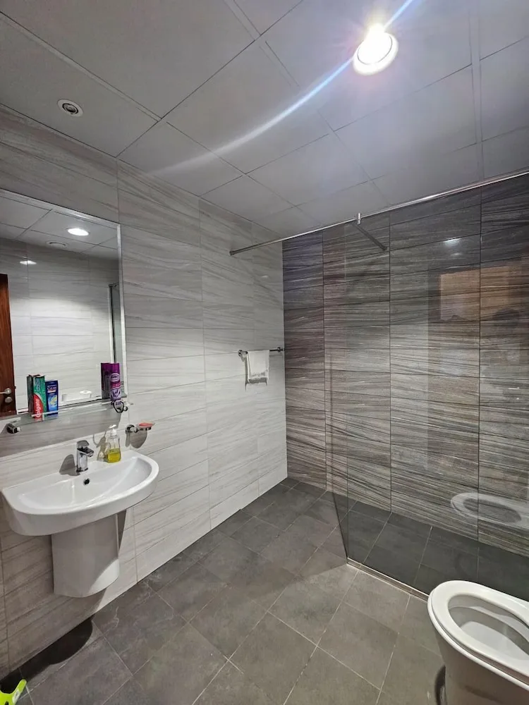 6 Bed Female Dormitory Room