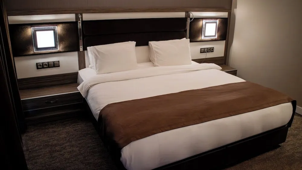 Deluxe Tek Büyük Yataklı Oda, Şehir Manzaralı