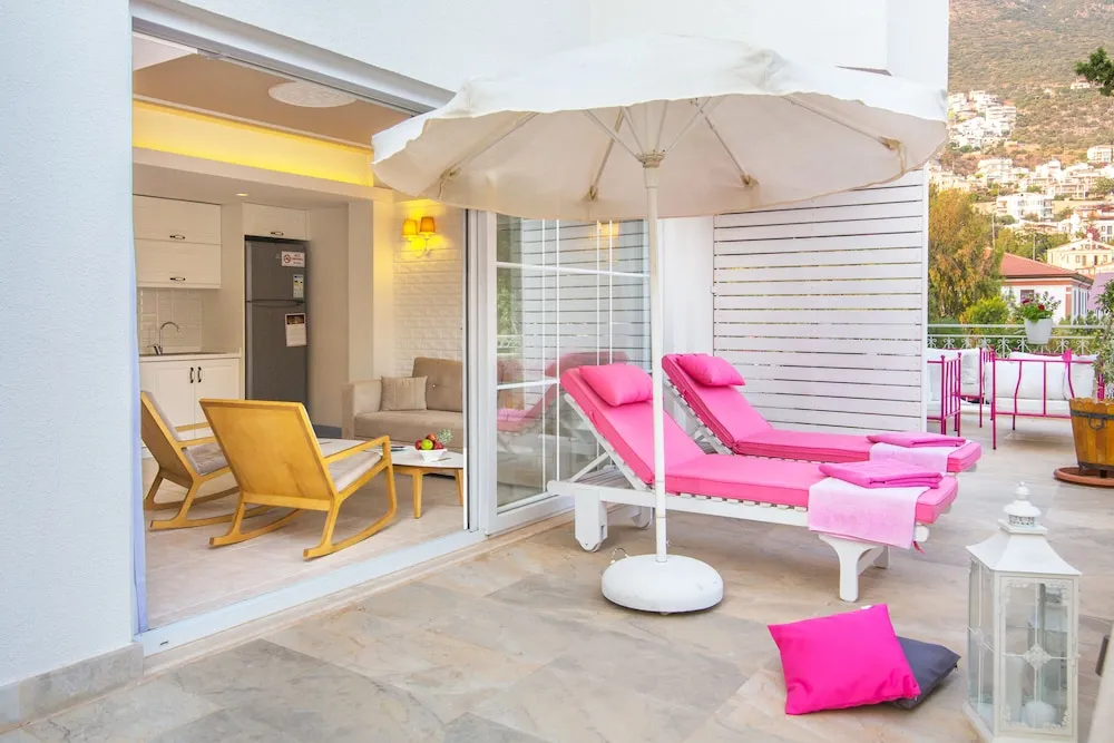 Luxury Apart Daire, Bahçe Manzaralı